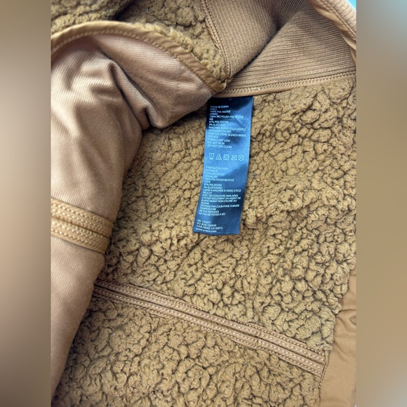 prAna Women’s Quilted Sherpa Lined Vest S/M Funnel Neck Brown Tan - Picture 6 of 9